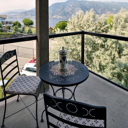 Above The Beach Guest Suites Penticton Kültér fotó