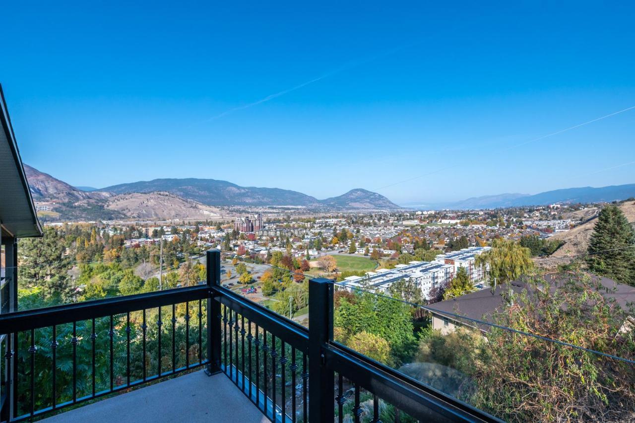 Above The Beach Guest Suites Penticton Kültér fotó
