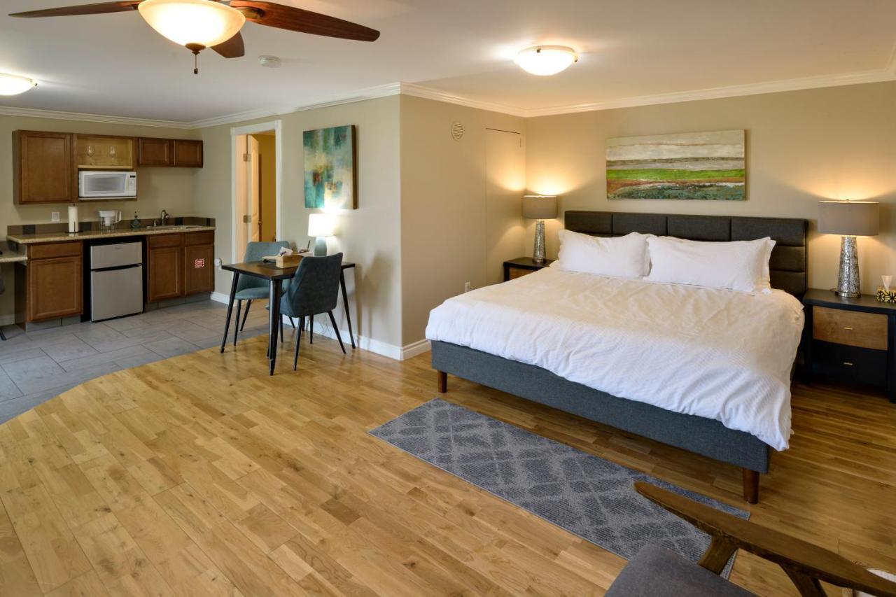 Above The Beach Guest Suites Penticton Kültér fotó
